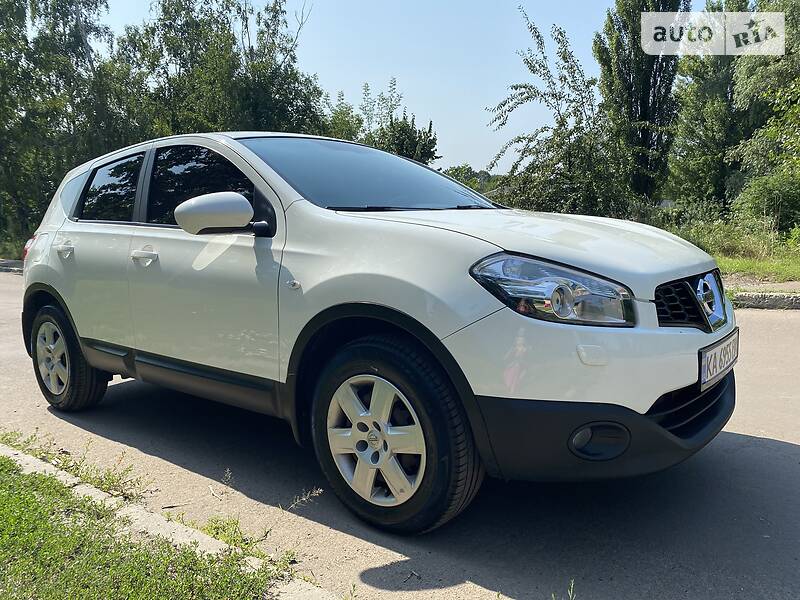 Позашляховик / Кросовер Nissan Qashqai 2012 в Києві