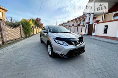 Внедорожник / Кроссовер Nissan Qashqai 2015 в Хмельницком