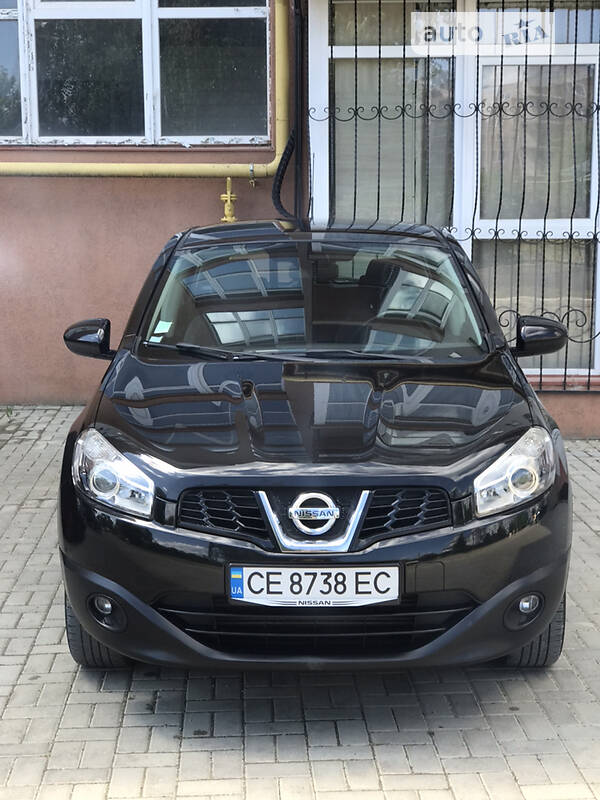 Позашляховик / Кросовер Nissan Qashqai 2011 в Чернівцях