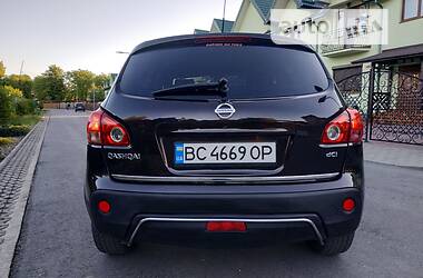 Позашляховик / Кросовер Nissan Qashqai 2009 в Стрию