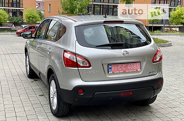 Внедорожник / Кроссовер Nissan Qashqai 2011 в Ивано-Франковске