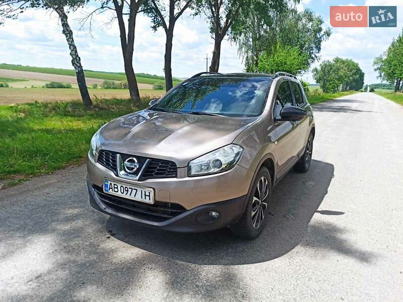 Внедорожник / Кроссовер Nissan Qashqai 2013 в Мурованых Куриловцах