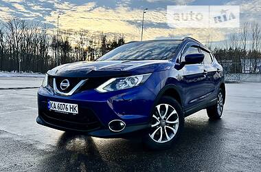 Внедорожник / Кроссовер Nissan Qashqai 2014 в 