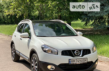Позашляховик / Кросовер Nissan Qashqai 2011 в 