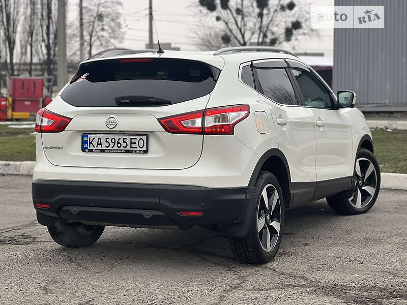 Позашляховик / Кросовер Nissan Qashqai 2016 в Києві