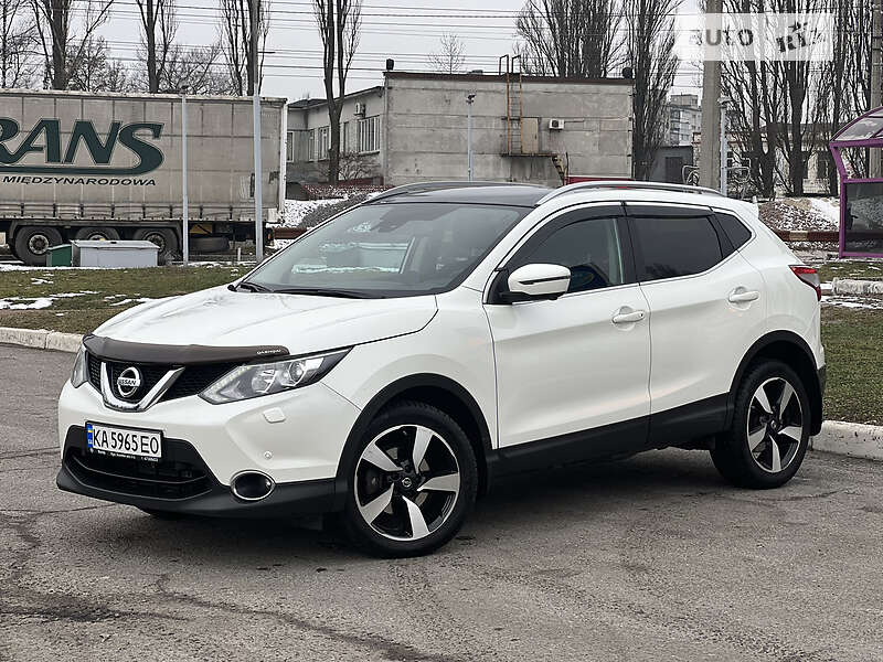 Позашляховик / Кросовер Nissan Qashqai 2016 в Києві