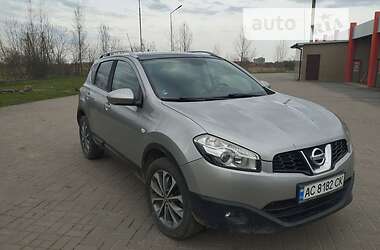 Позашляховик / Кросовер Nissan Qashqai 2010 в Нововолинську