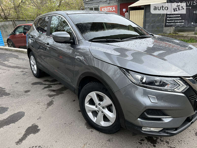 Внедорожник / Кроссовер Nissan Qashqai 2017 в Киеве