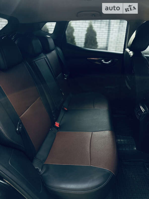 Внедорожник / Кроссовер Nissan Qashqai 2016 в Голованевске