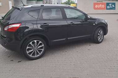 Внедорожник / Кроссовер Nissan Qashqai 2010 в 