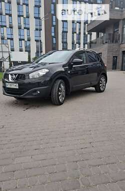 Внедорожник / Кроссовер Nissan Qashqai 2010 в 