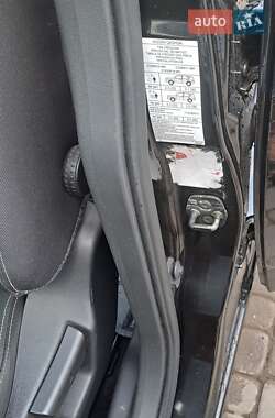 Внедорожник / Кроссовер Nissan Qashqai 2010 в 