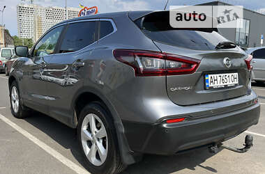 Позашляховик / Кросовер Nissan Qashqai 2020 в 
