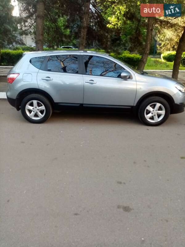 Внедорожник / Кроссовер Nissan Qashqai 2010 в Кривом Роге