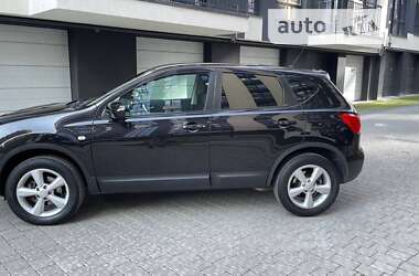 Внедорожник / Кроссовер Nissan Qashqai 2009 в 