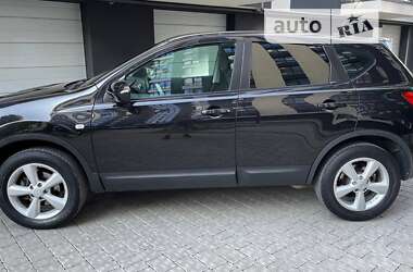 Внедорожник / Кроссовер Nissan Qashqai 2009 в 