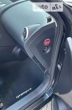 Внедорожник / Кроссовер Nissan Qashqai 2009 в 