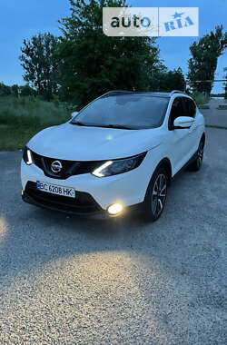 Внедорожник / Кроссовер Nissan Qashqai 2014 в Львове