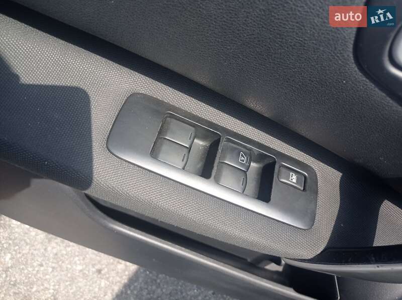 Позашляховик / Кросовер Nissan Qashqai 2010 в Харкові