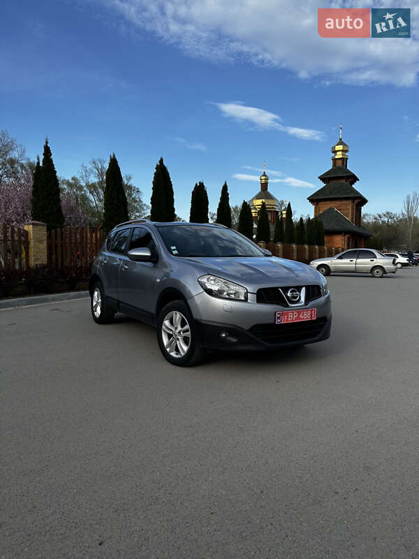 Внедорожник / Кроссовер Nissan Qashqai 2010 в Днепре