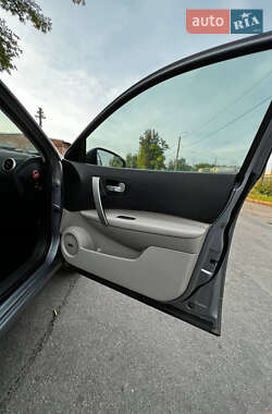 Внедорожник / Кроссовер Nissan Qashqai 2010 в Днепре