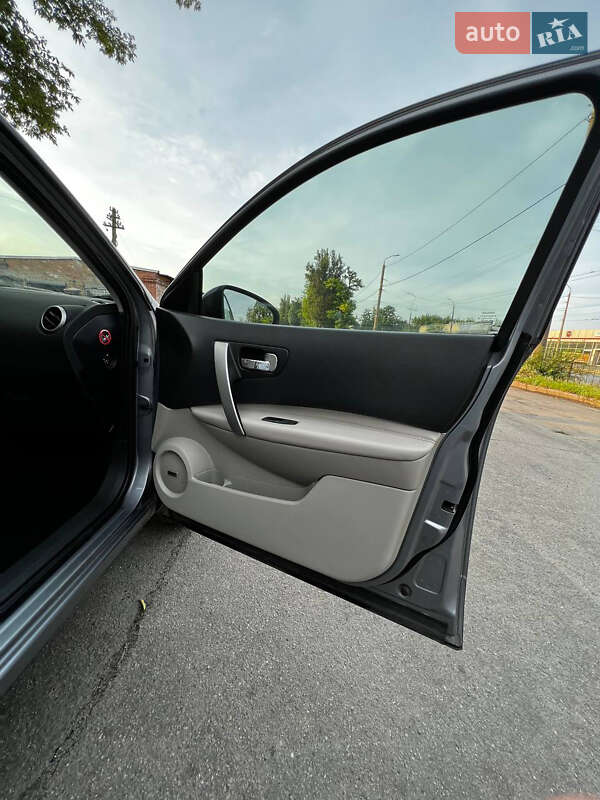 Внедорожник / Кроссовер Nissan Qashqai 2010 в Днепре