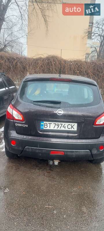 Внедорожник / Кроссовер Nissan Qashqai 2010 в Черновцах