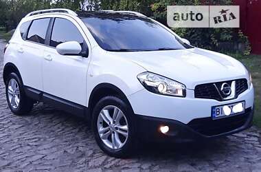 Внедорожник / Кроссовер Nissan Qashqai 2011 в Великой Багачке