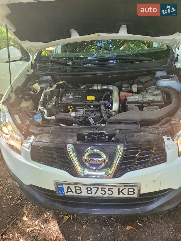 Внедорожник / Кроссовер Nissan Qashqai 2012 в Ямполе