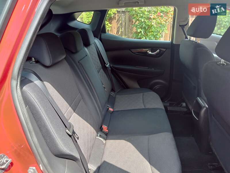 Внедорожник / Кроссовер Nissan Qashqai 2014 в Чернигове