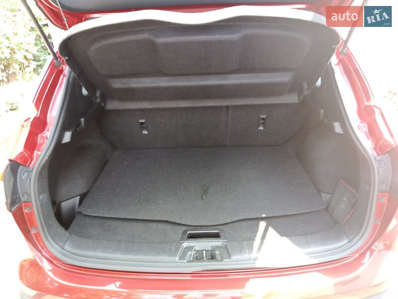 Внедорожник / Кроссовер Nissan Qashqai 2014 в Чернигове