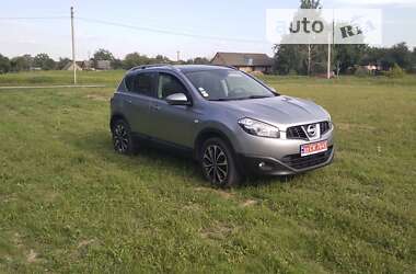 Позашляховик / Кросовер Nissan Qashqai 2011 в Луцьку