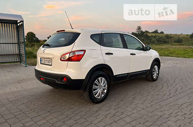 Внедорожник / Кроссовер Nissan Qashqai 2013 в Львове