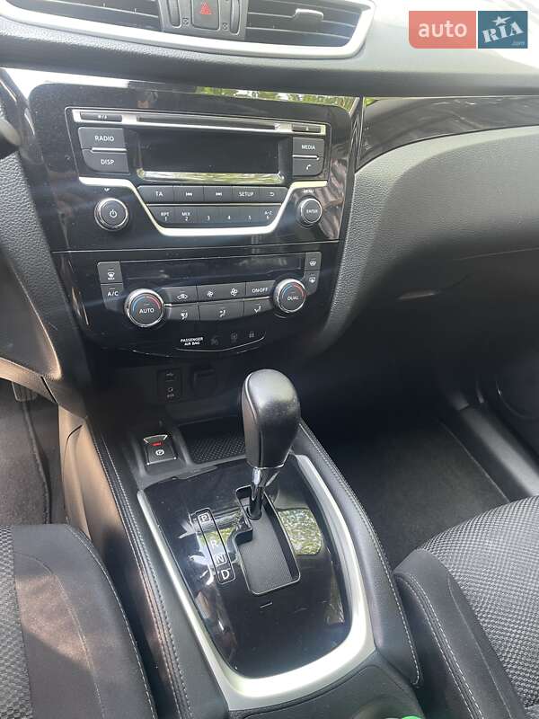 Позашляховик / Кросовер Nissan Qashqai 2016 в Костопілі фото 31 Позашляховик / Кросовер Nissan Qashqai 2016 в Костопілі