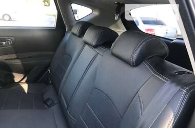 Внедорожник / Кроссовер Nissan Qashqai 2011 в 