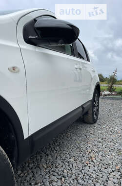 Внедорожник / Кроссовер Nissan Qashqai 2013 в 