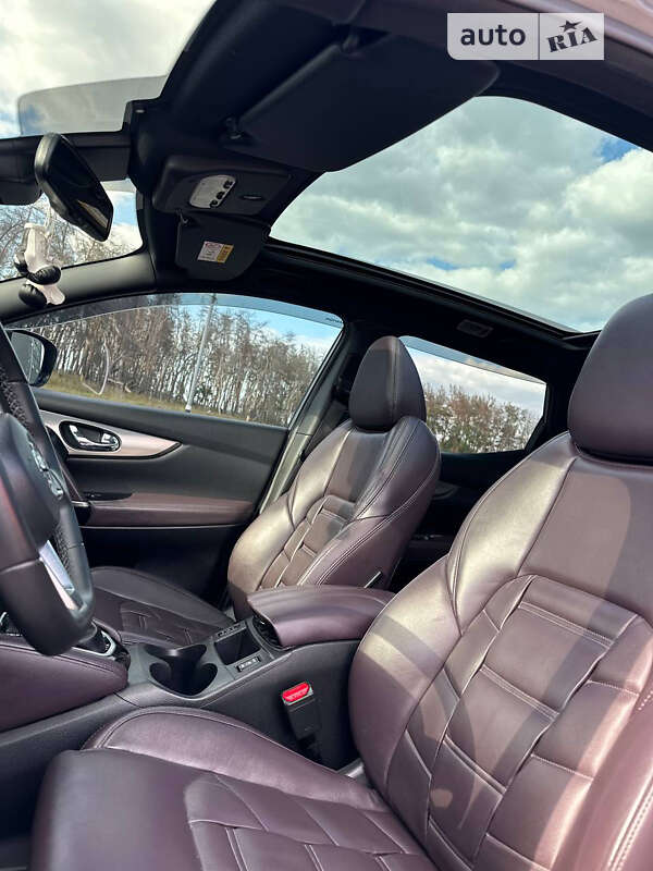 Позашляховик / Кросовер Nissan Qashqai 2021 в Ватутіному