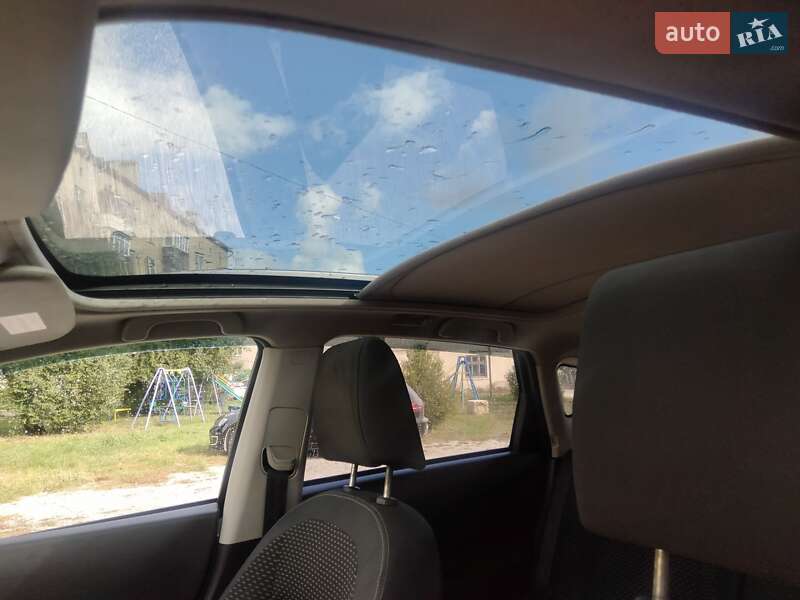 Позашляховик / Кросовер Nissan Qashqai 2010 в Івано-Франківську