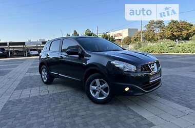 Позашляховик / Кросовер Nissan Qashqai 2011 в Одесі