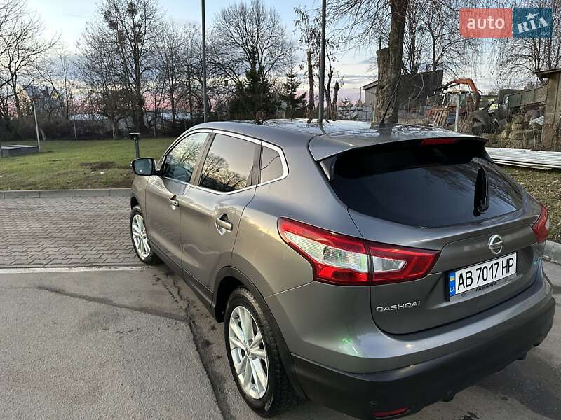 Внедорожник / Кроссовер Nissan Qashqai 2014 в Баре