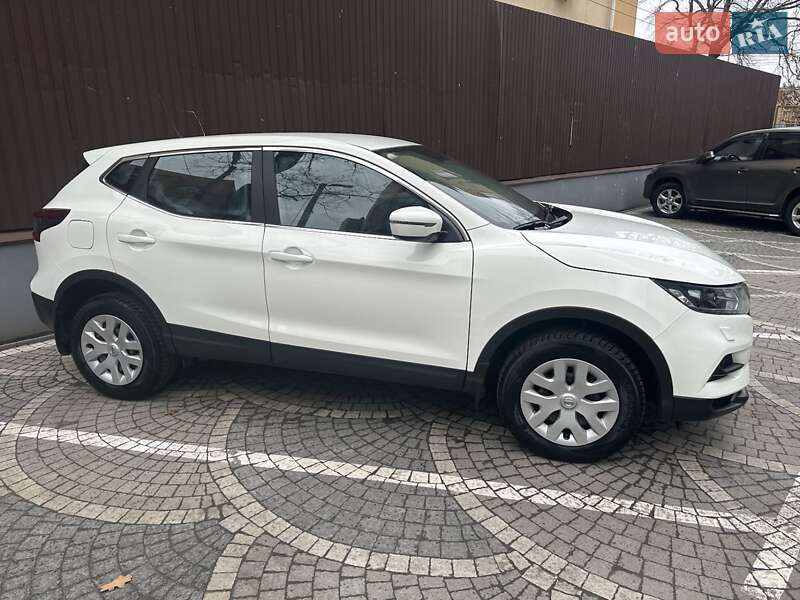 Внедорожник / Кроссовер Nissan Qashqai 2017 в Киеве