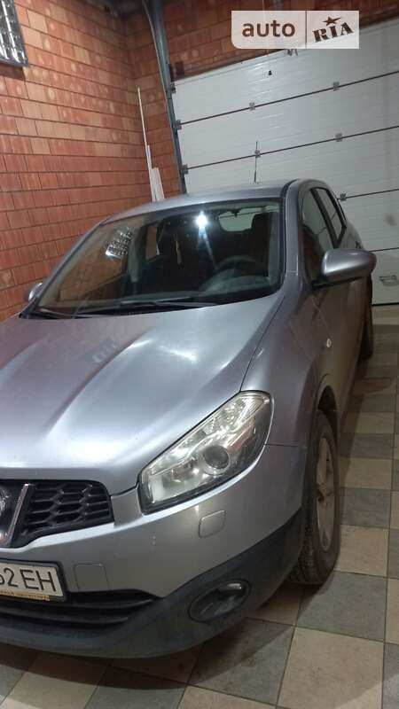 Внедорожник / Кроссовер Nissan Qashqai 2010 в Кривом Роге