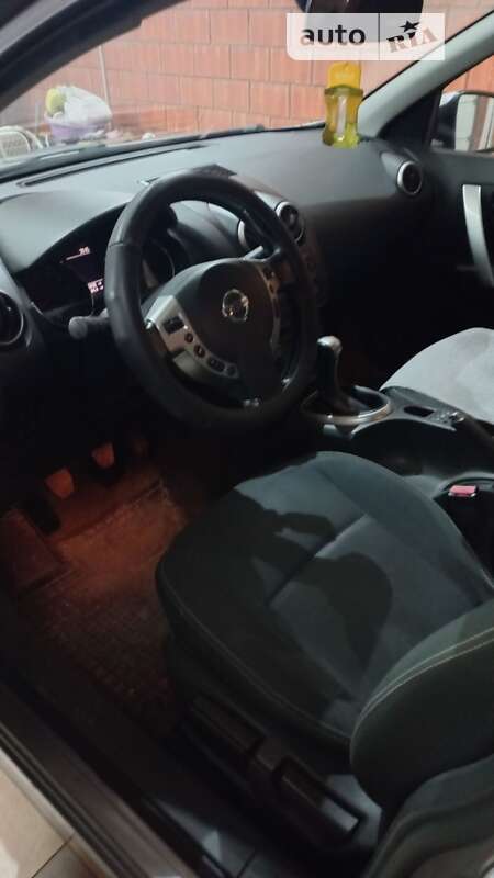 Внедорожник / Кроссовер Nissan Qashqai 2010 в Кривом Роге