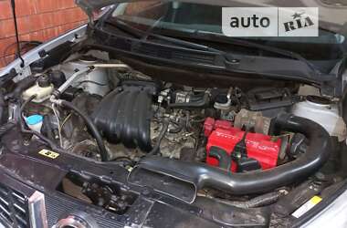 Внедорожник / Кроссовер Nissan Qashqai 2010 в 