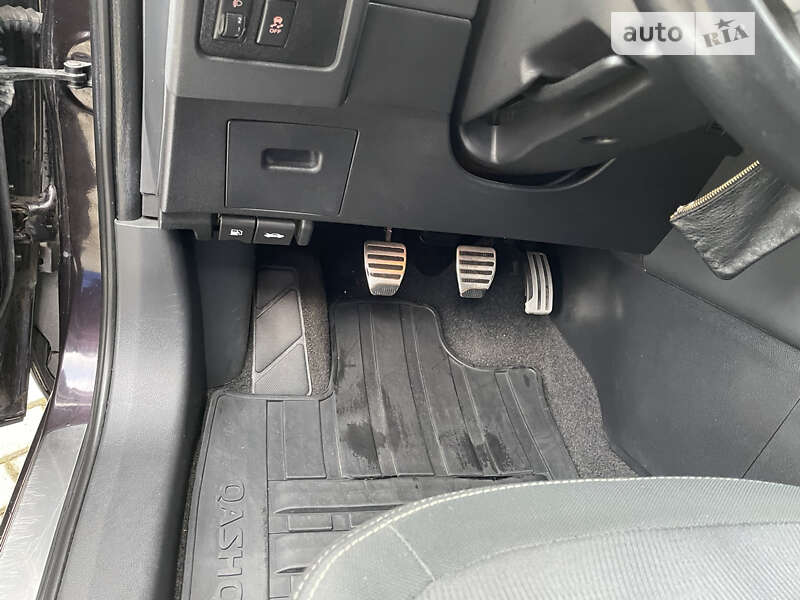 Позашляховик / Кросовер Nissan Qashqai 2010 в Нововолинську фото 4 Позашляховик / Кросовер Nissan Qashqai 2010 в Нововолинську