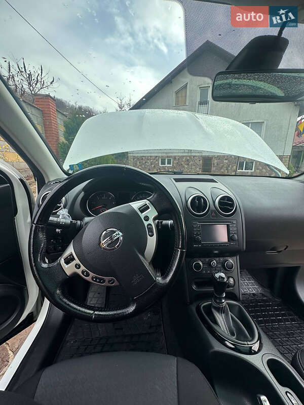 Внедорожник / Кроссовер Nissan Qashqai 2013 в Тернополе