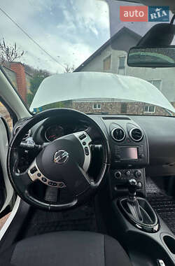 Внедорожник / Кроссовер Nissan Qashqai 2013 в 