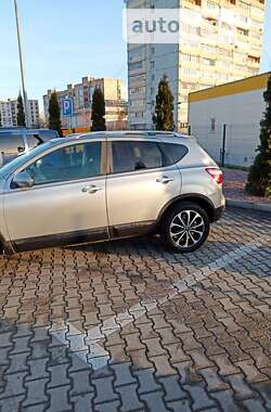 Внедорожник / Кроссовер Nissan Qashqai 2012 в Житомире