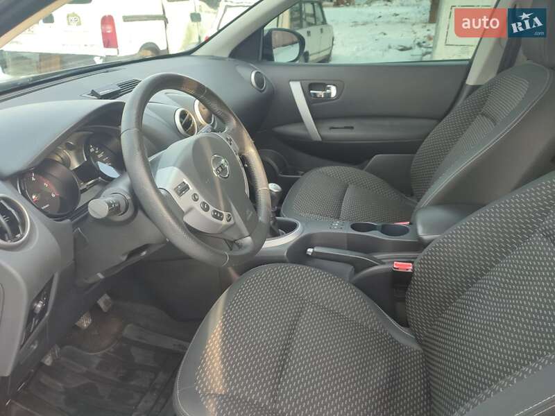 Позашляховик / Кросовер Nissan Qashqai 2008 в 