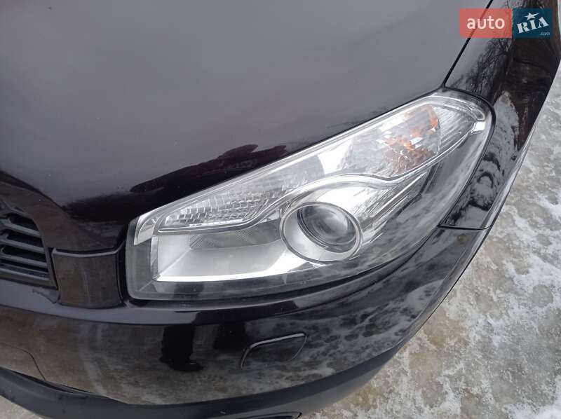 Позашляховик / Кросовер Nissan Qashqai 2010 в Харкові